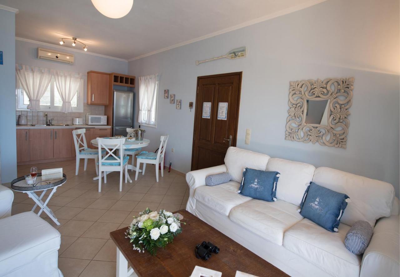 Villa Pasithea - Breathtaking Seaviews, Infinity Pool, Privacy, Close To The Beach Nydri (Lefkada) Exterior foto